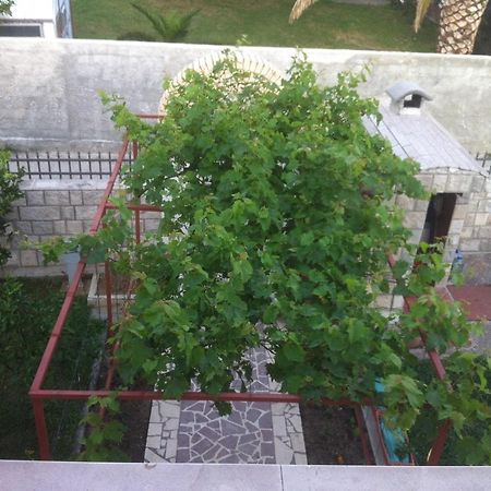 Apartments Avdic Sutomore Bagian luar foto