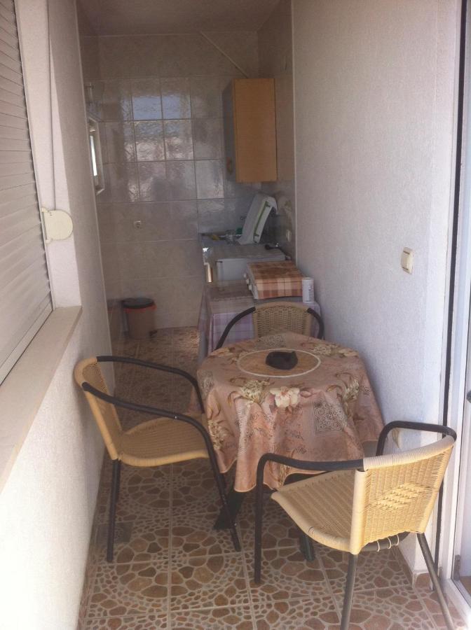 Apartments Avdic Sutomore Bagian luar foto